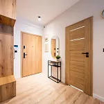 Tespis - Zabrska 15 Next To Global Office Park Kattowitz